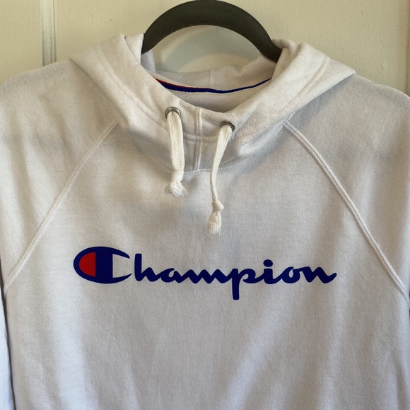 Champion Sweatshirt - Picture 2 of 7